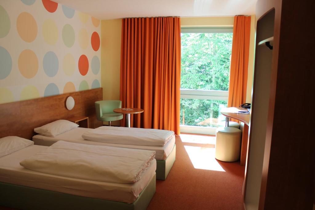 Hotel Holledau Geisenhausen Habitación foto